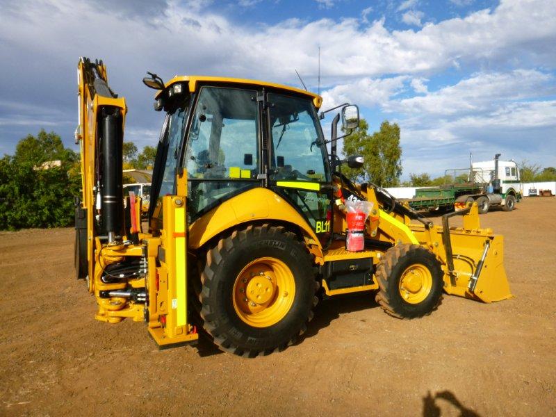 432F caterpiller backheo loaders