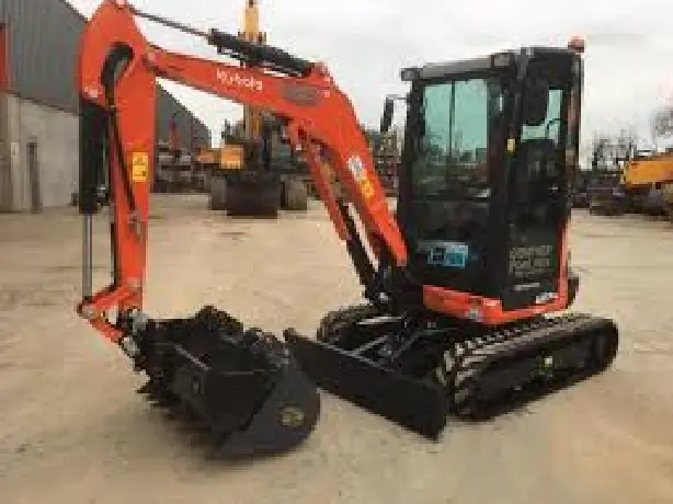 Kubota mini excavator - Image 3