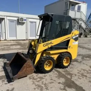 Gehl skid steer loader